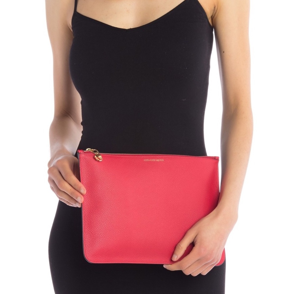 NEW Alexander McQueen Soft Grain Leather Zip Pouch - Picture 7 of 7